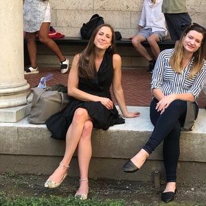 Meet your Posher, Olivia